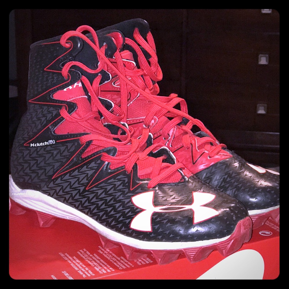 Underarmer boys cleats